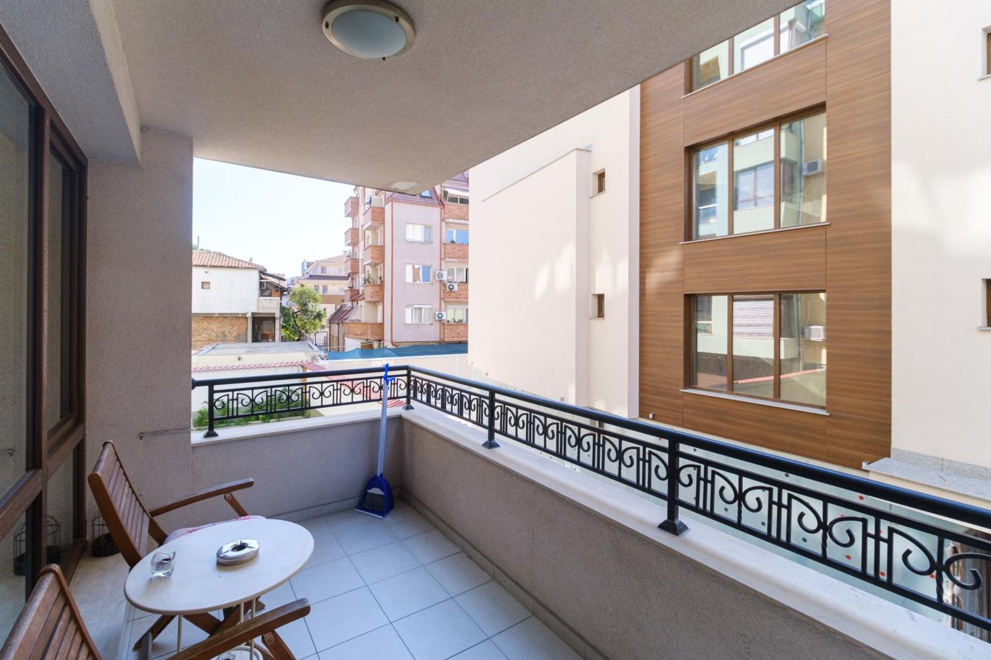 Riverside 2-Bedroom Apartment Plovdiv Exterior photo